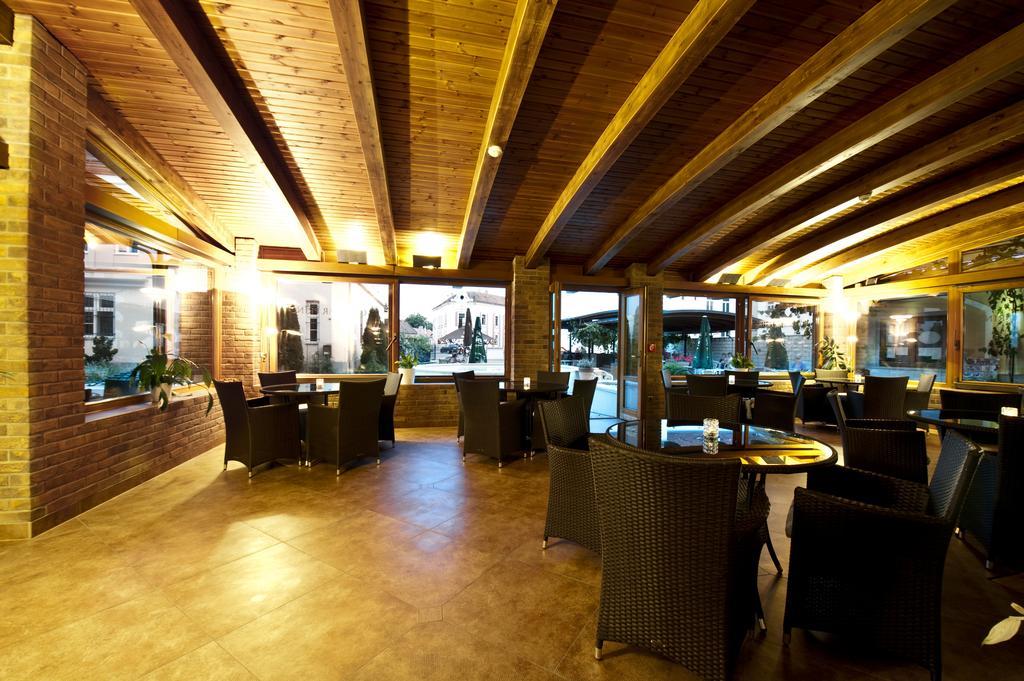 Hotel Princess Леднице Екстериор снимка