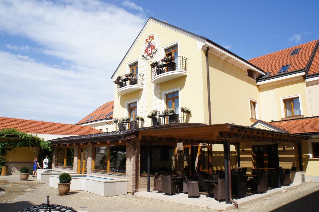 Hotel Princess Леднице Екстериор снимка